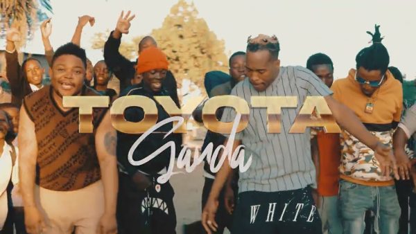 Y Celeb ft D Bwoy x Kimlaj - Toyota Ganda Mp3 Download 